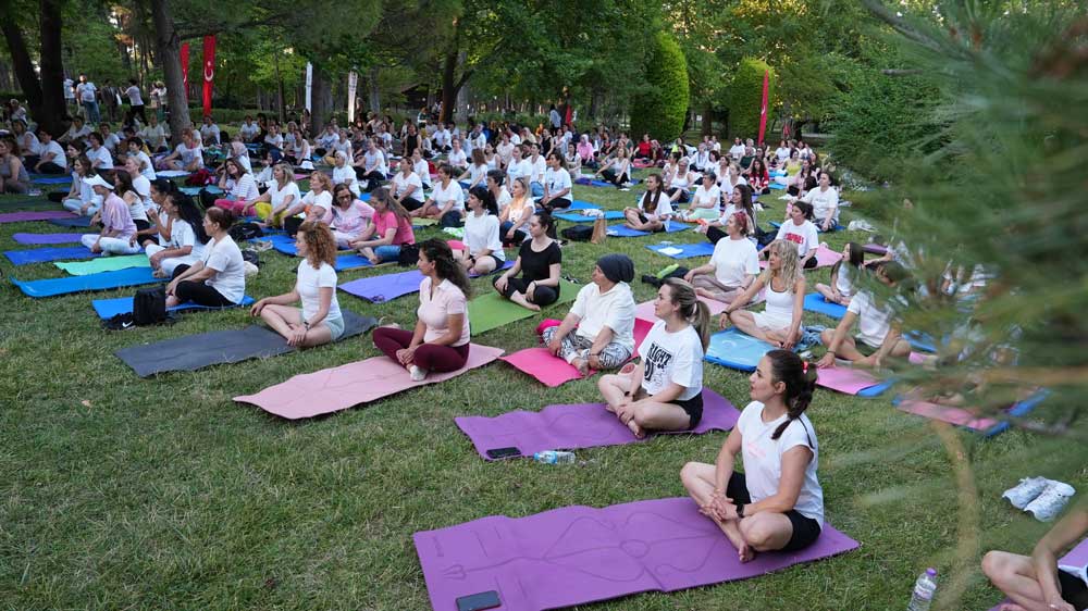 Denizli Yoga Gunu Camlik
