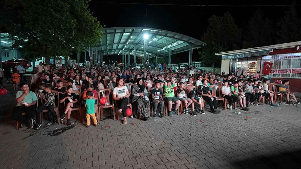 Denizlide Koyumde Sinema Gunleri Basladi 1