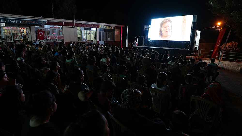 Denizlide Koyumde Sinema Gunleri Basladi 2