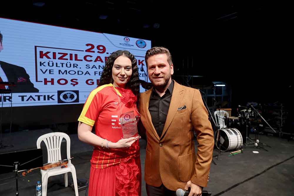 Denizlili Sanatci Tavasta Hayranlariyla Bulustu 1