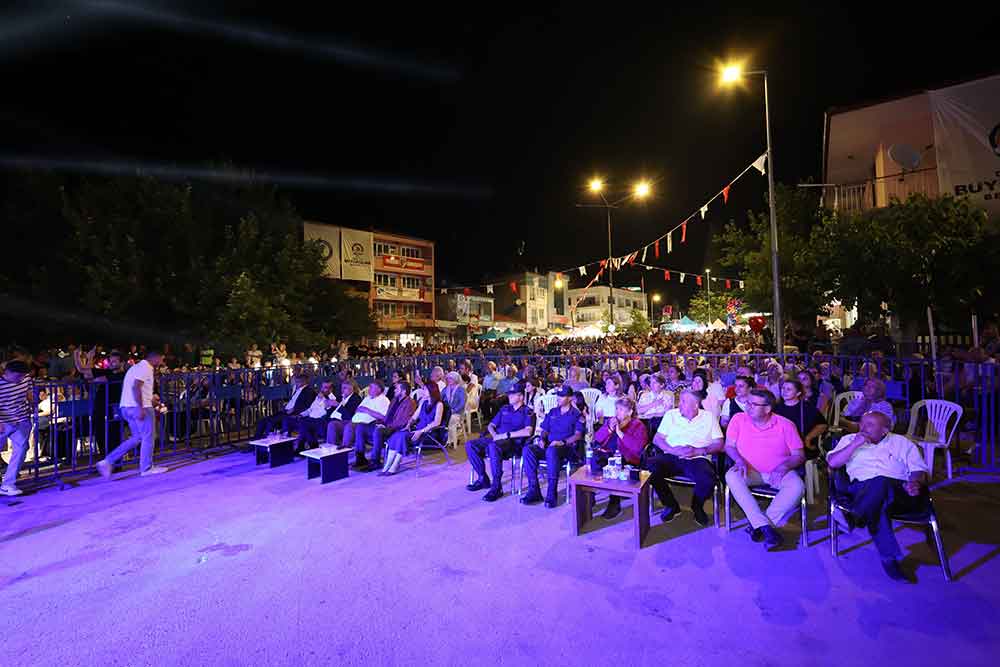 Denizlili Sanatci Tavasta Hayranlariyla Bulustu 5