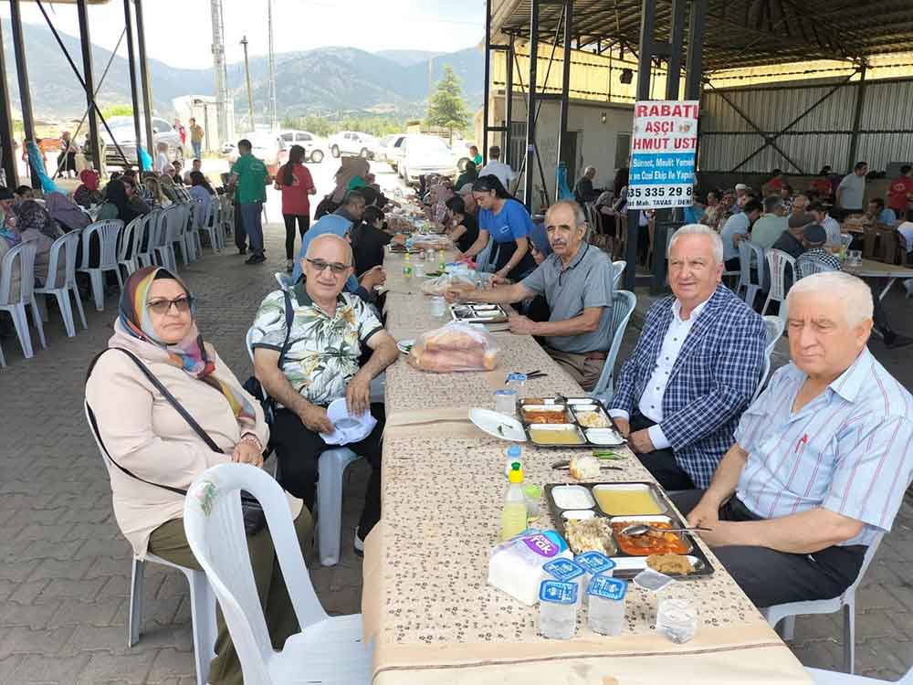 Sehit Uzman Cavus Sehadetinin 20 Yilinda Dualarla Anildi 1