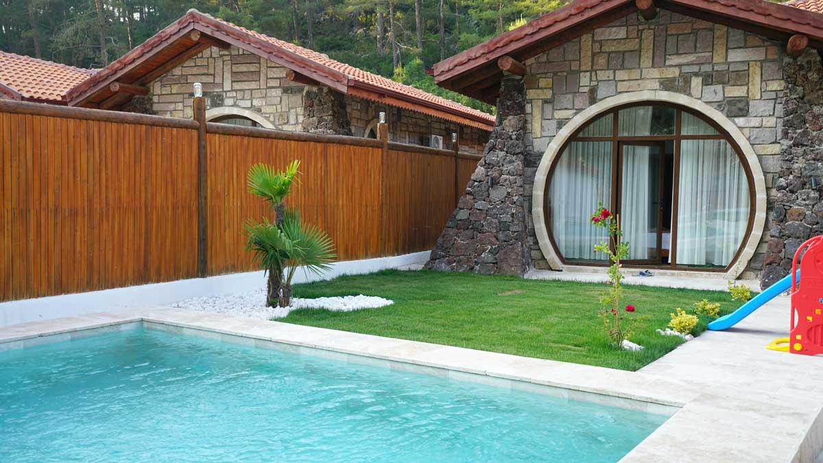 Yesillikler Icinde Tatil Yapabileceginiz Adres Fethiye Tas Mahal1