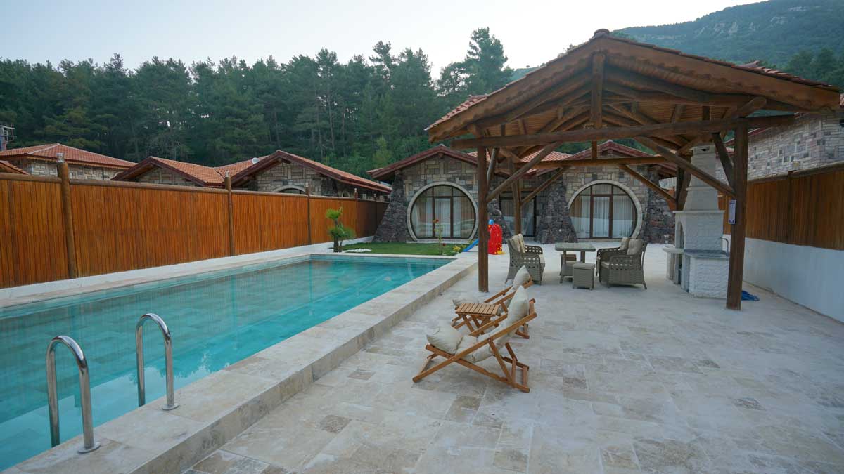 Yesillikler Icinde Tatil Yapabileceginiz Adres Fethiye Tas Mahal2