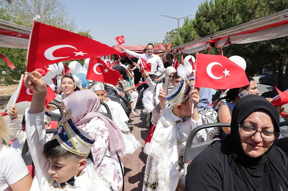 529 Yillik Vakif Gelenegi Geregince 117 Cocuk Sunnet Ettirildi 5