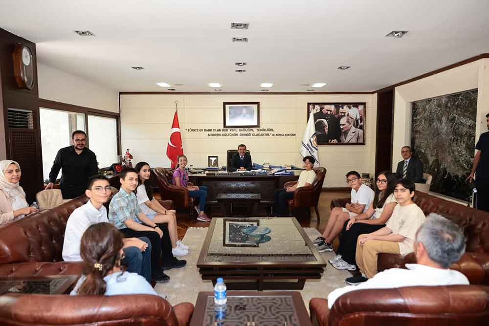 Baskan Cavusoglu Lgs Sampiyonlarini Agirladi 2