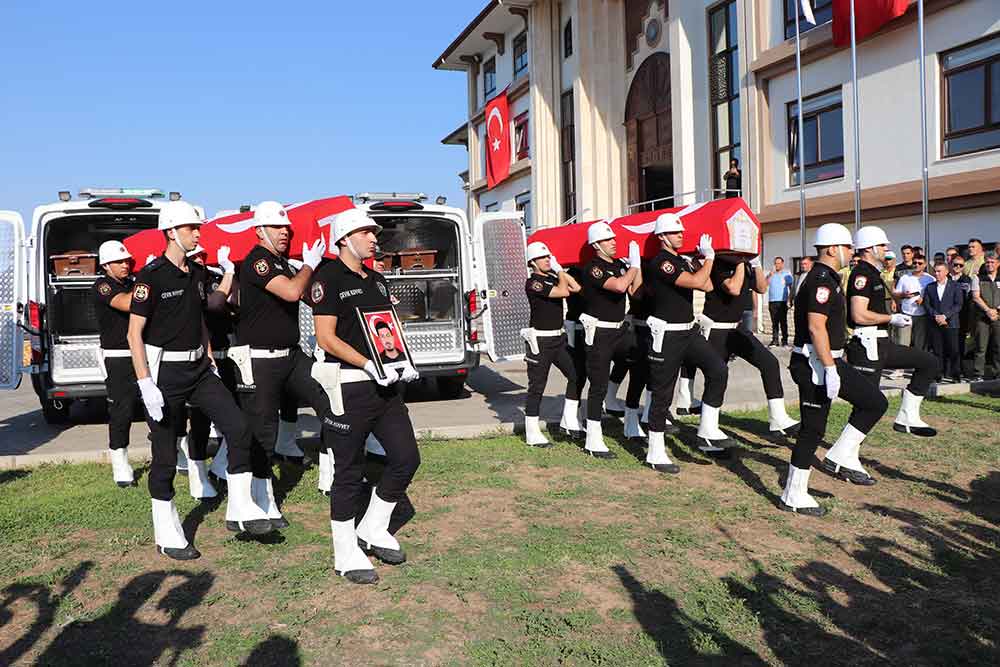 Denizlili Sehit Orman Iscileri Icin Toren Duzenlendi 7