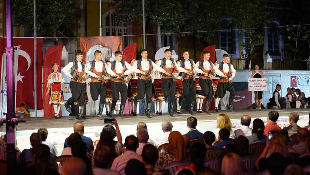 Dunya Kulturleri Denizlinin Ilcelerinde Sahne Aliyor 1