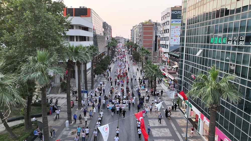 Dunyanin Renkleri Denizlide Bulustu 1