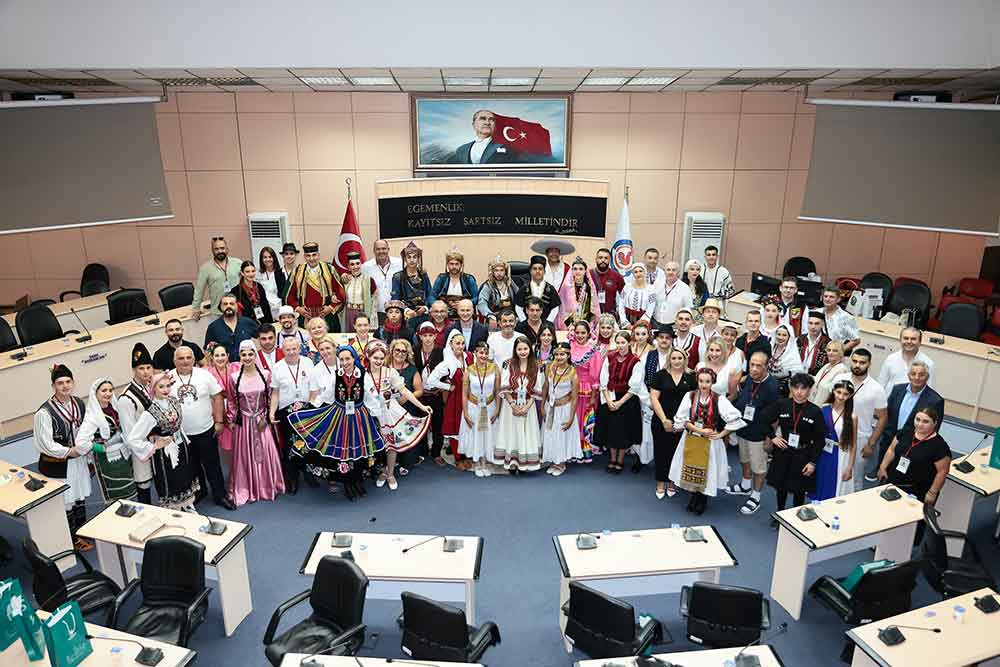 Dunyanin Renkleri Denizlide Bulustu 3