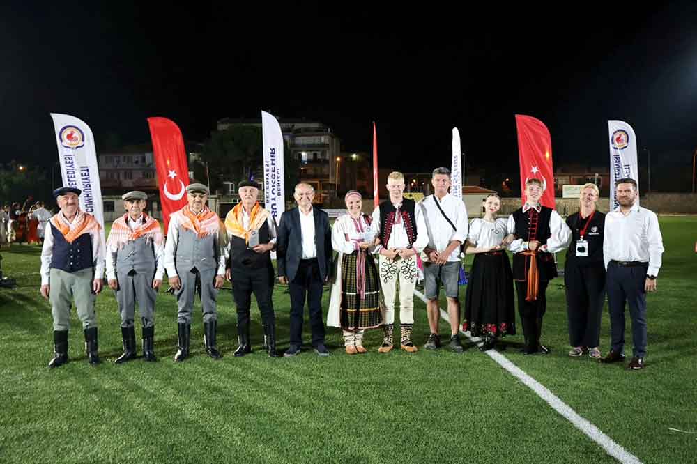 Dunyanin Renkleri Tavasta Bulustu 3