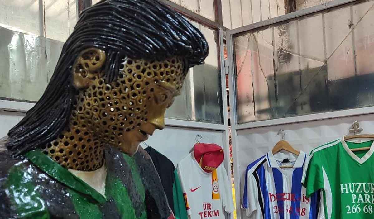 Hurda Demirleri Sanat Eserine Donusturdu 2