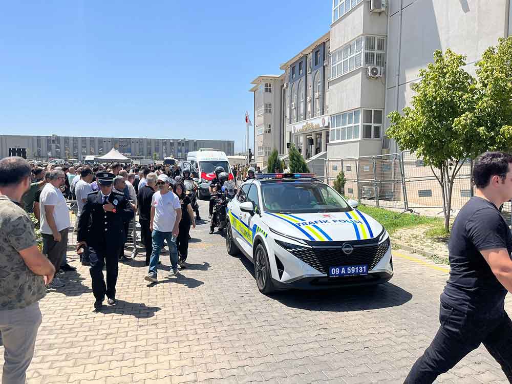 Kalp Krizi Gecirip Hayatini Kaybeden Polis Memuru Icin Toren Duzenlendi 3