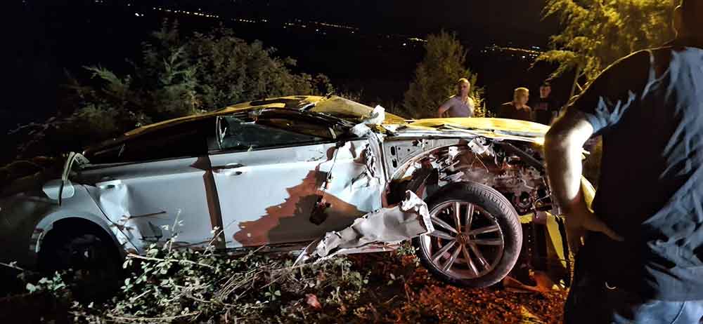 Otomobilin Arkasina Baglanan Romork Kazaya Neden Oldu 2 Yarali 4