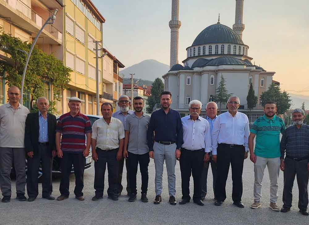 Vatandasla Sabah Namazinda Bulusan Baskan Tatiktan Cocuklara Mujde 1