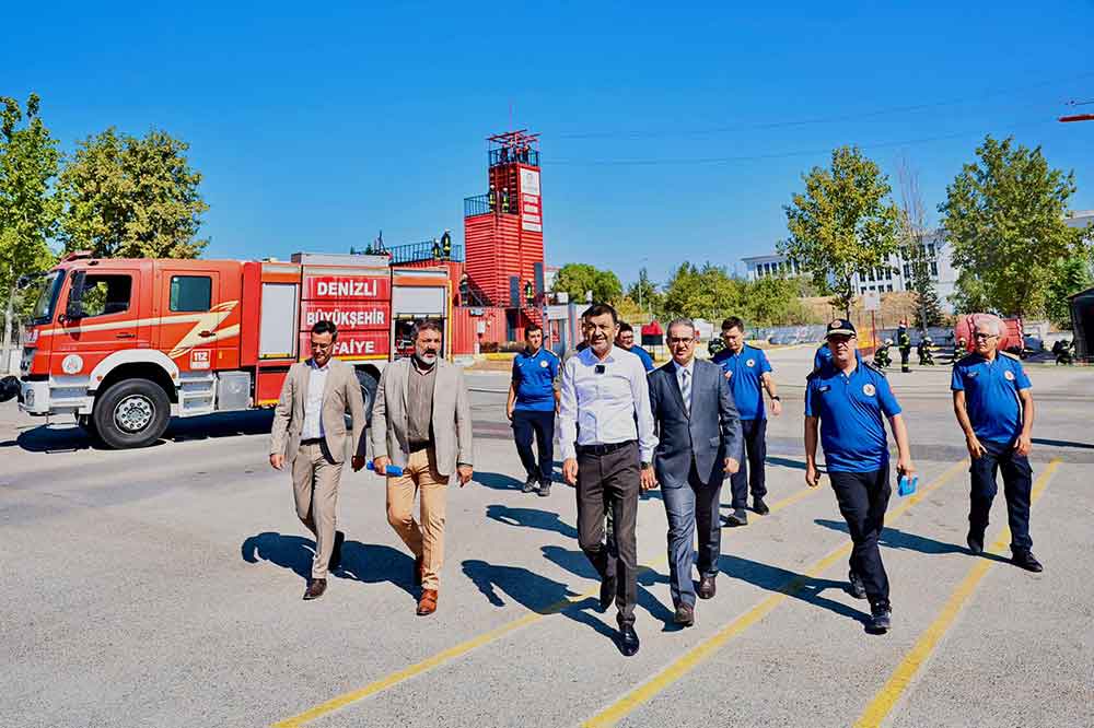 Baskan Cavusoglu Itfaiye Egitim Merkezini Ziyaret Etti 1