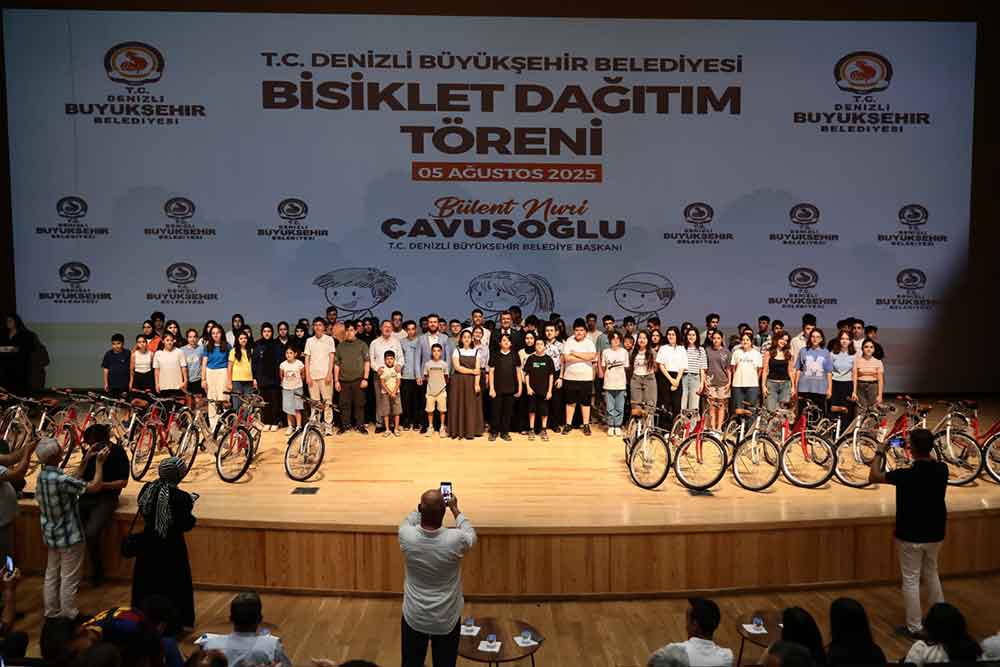 Buyuksehirden Basarili Ogrencilere Bisiklet Odulu 2
