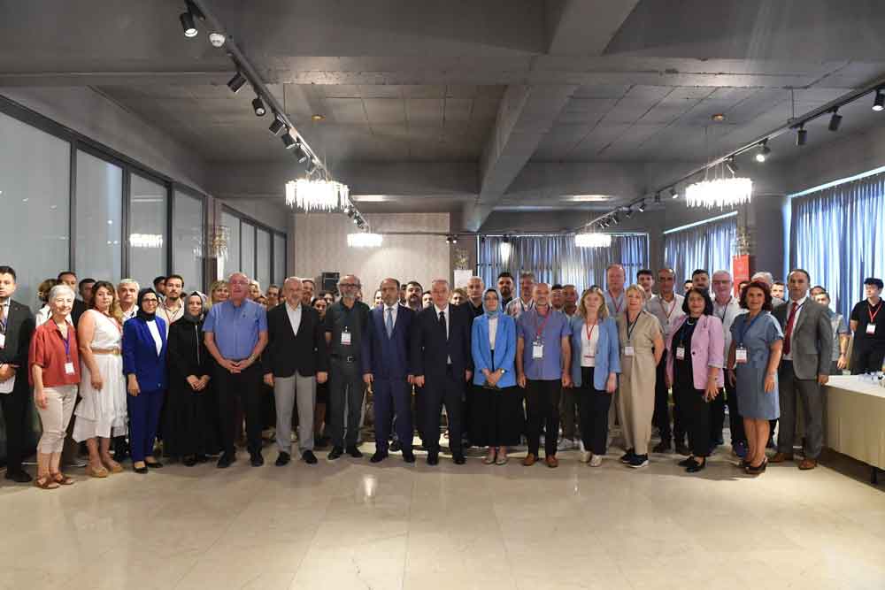 Denizli Yasli Calistay Vali Coskun4