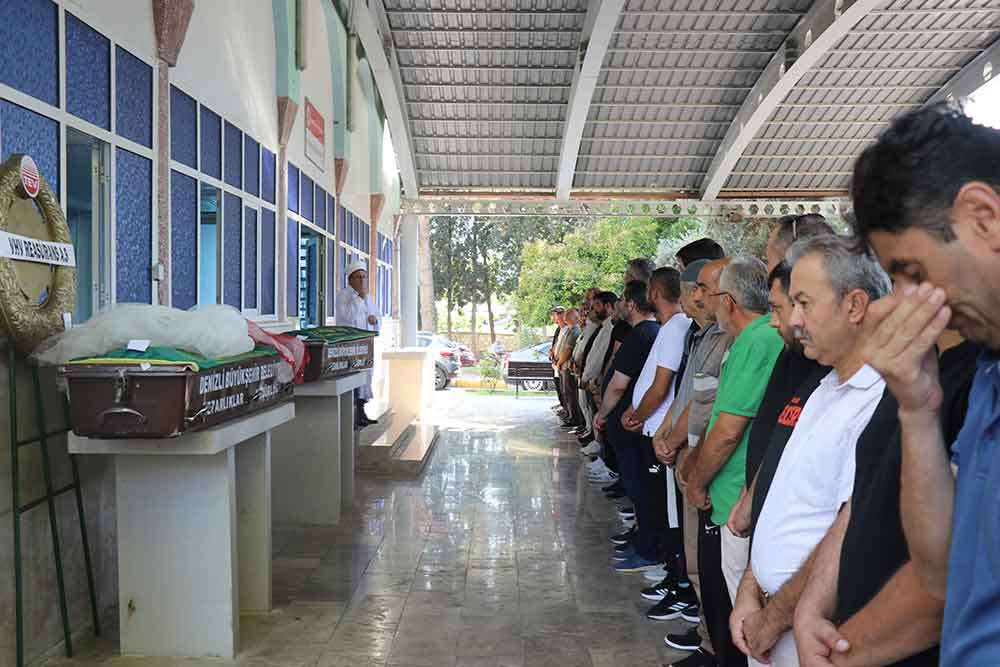 Dogum Gunu Faciasinda Olen Genc Kiz Son Yolculuguna Gelinlikle Ugurlandi 1