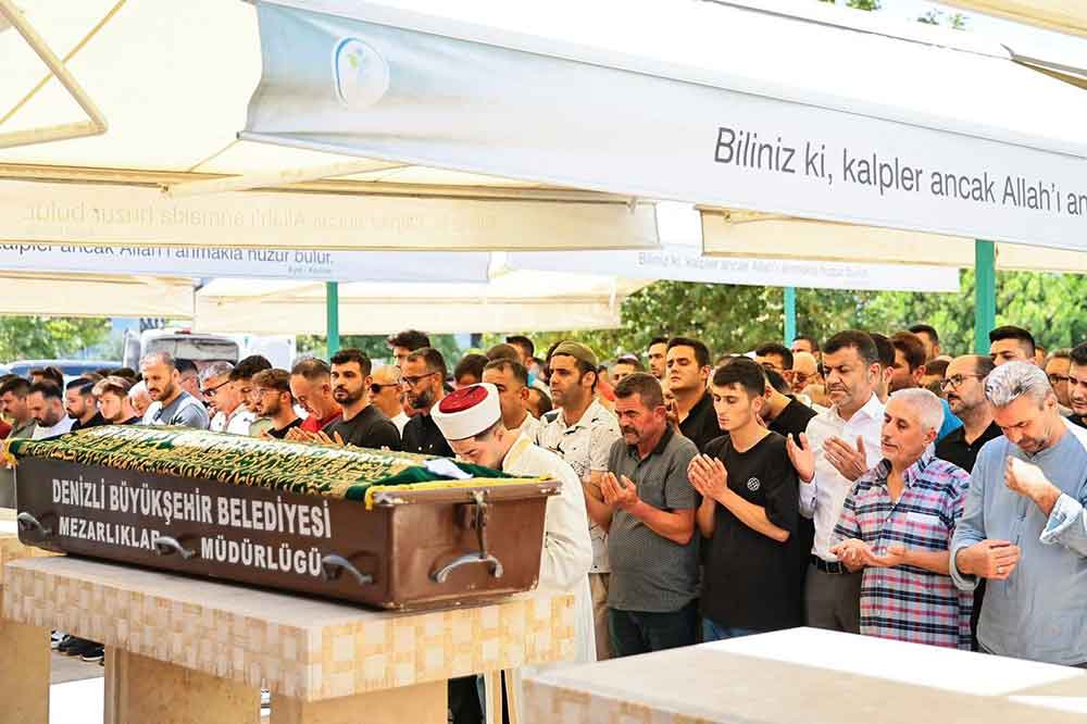 Elektrik Akimina Kapilan Deski Personeli Son Yolculuguna Ugurlandi 2
