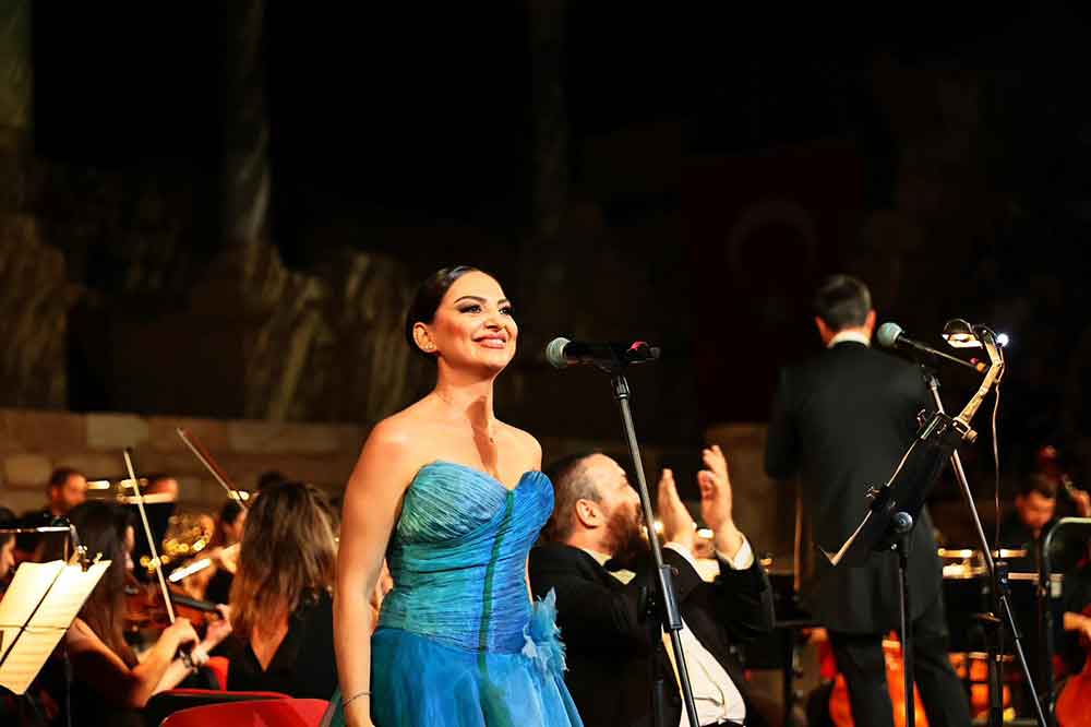 Neset Ertas Turkuleri Laodikyada Hayat Buldu 3