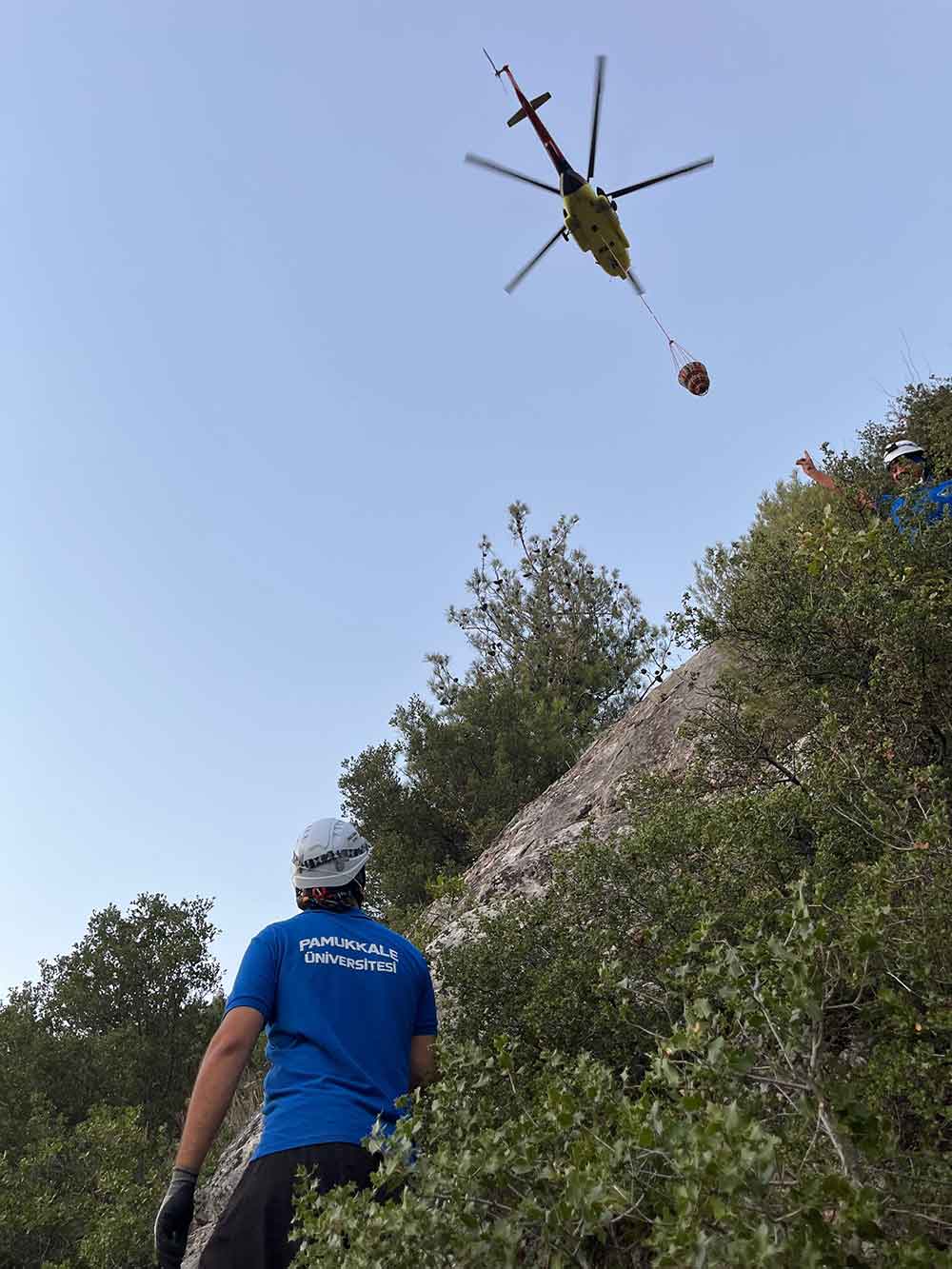 Pau Arama Kurtarma Ekibi Yangin Sondurme Calismalarina Destek Verdi 4