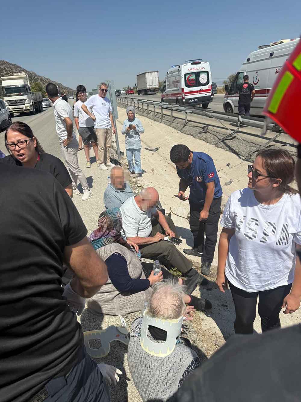 Refuje Carparak Takla Atan Tofas Kullanilmaz Hale Geldi 4 Yarali 1