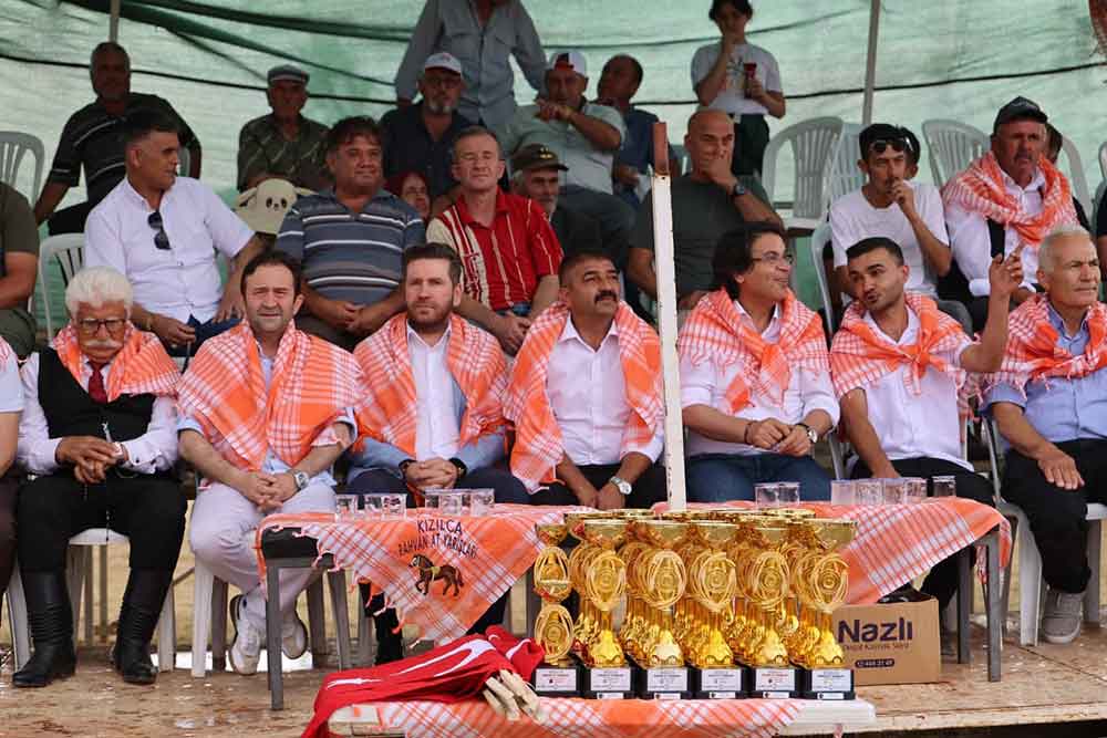 Tavasta 132 Rahvan At Kizilca Pistinin Tozunu Atttirdi 1