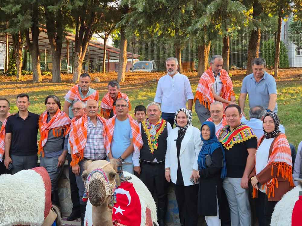 Yoruklerin Develerle Gocu Denizlide Canlandirildi 4