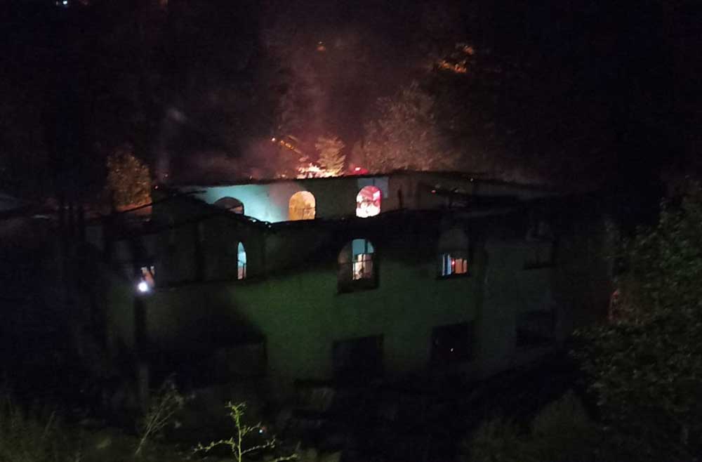 Acipayam Karaismailler Cami Yangin1