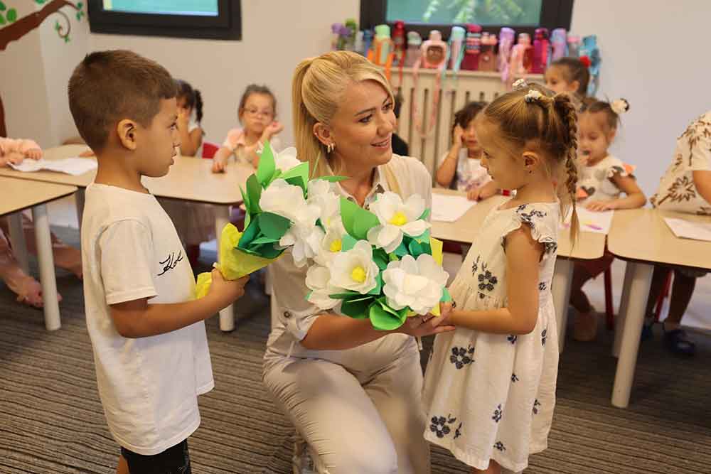 Baskan Dogan Kreslerde Ogrencilerin Heyecanina Ortak Oldu 2