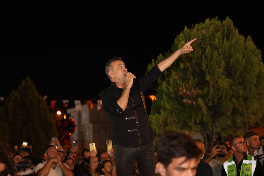 Civril Denizli Festival Haluk Levent2