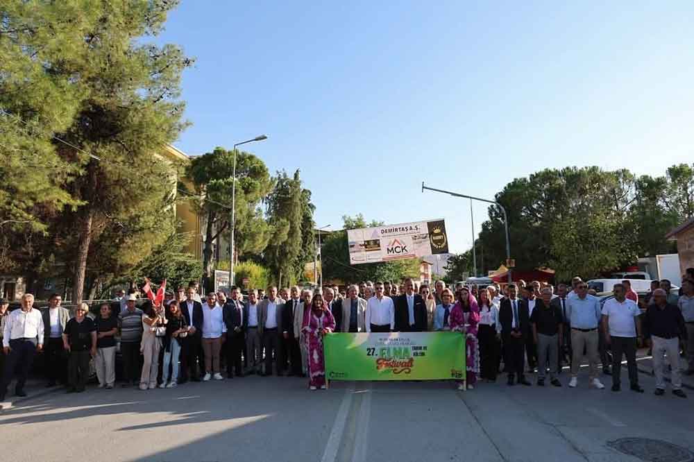 Civril Kultur Sokagi 27 Elma Tarim Ve Kultur Festivalinin Ilgi Odagi Oldu 3