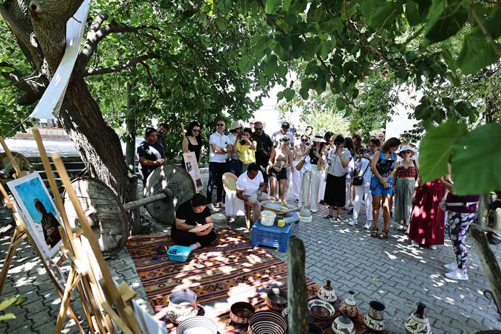 Denizli Buyuksehir Uzumun Yolculugunu Kultur Ve Sanatla Taclandirdi