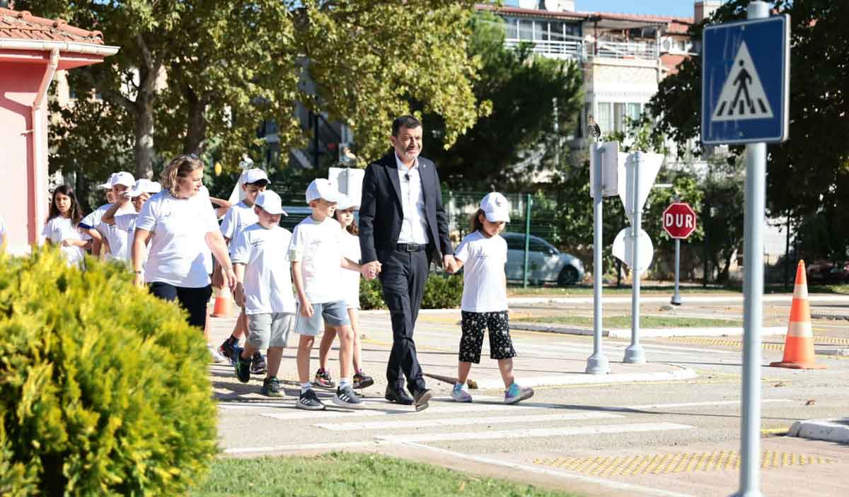 Denizli Buyuksehirden Cocuklara Trafik Ve Ulasim Egitimi 1