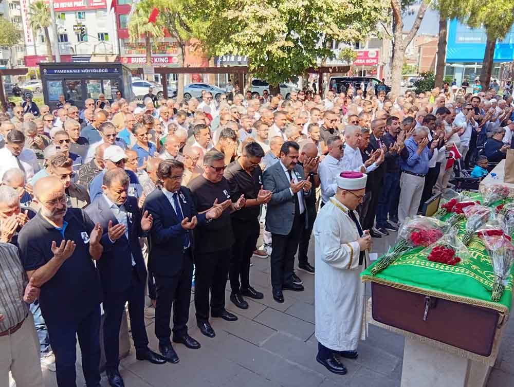 Denizli Siyasetinin Onemli Ismi Yagci Son Yolculuguna Ugurlandi 4