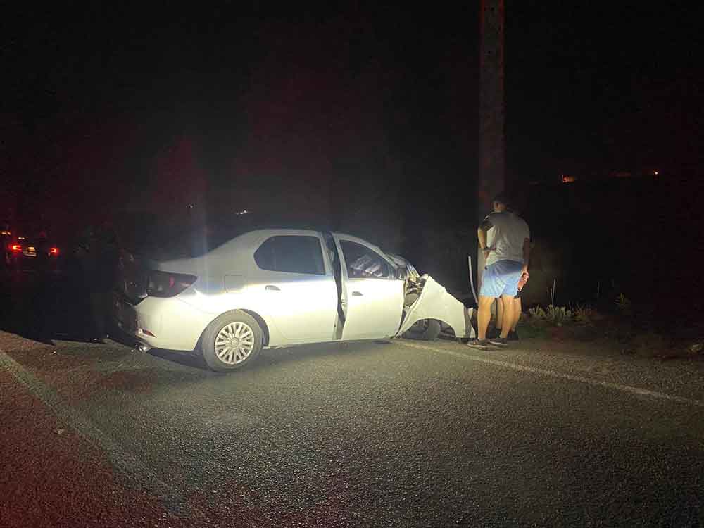 Denizlide Seyir Halindeki Otomobilin Lastigi Patladi 1 Yarali 1