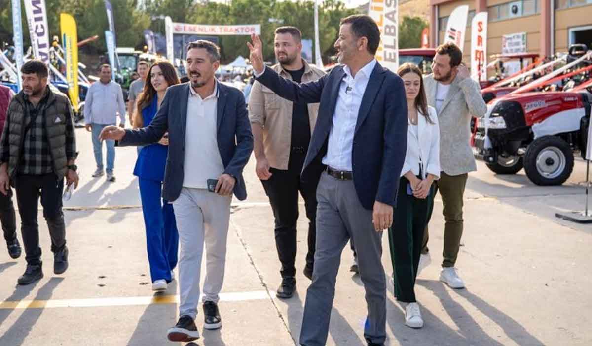 Baskan Cavusoglu Denizli Tarfu 2025De Ureticilerle Bulustu 1