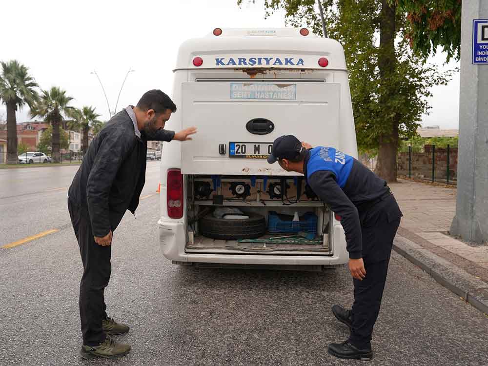 Buyuksehir Zabitadan Sehir Ici Dolmuslara Trafik Denetimi 1