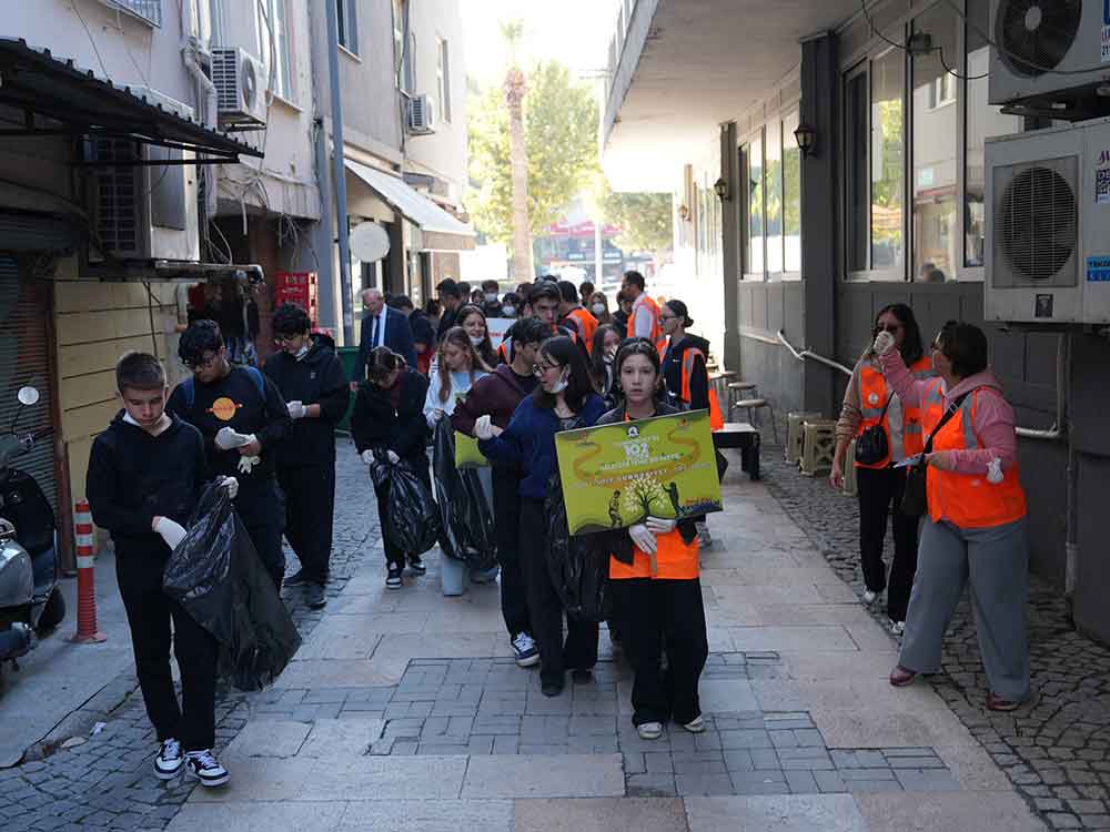 Cumhuriyetin 102 Yilinda 102 Genc Temiz Bir Gelecek Icin El Ele Verdi 3