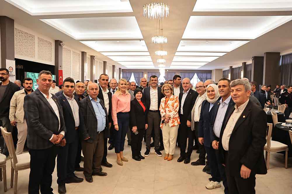 Denizli Buyuksehirden 19 Ekim Muhtarlar Gunune Ozel Anlamli Kutlama 2
