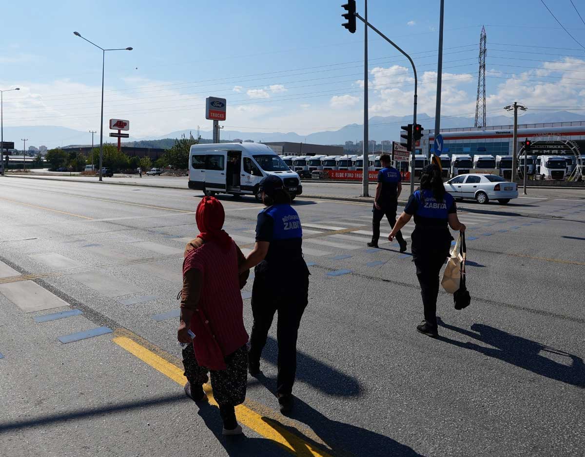 Denizli Dilencilikten Para El Konuldu3