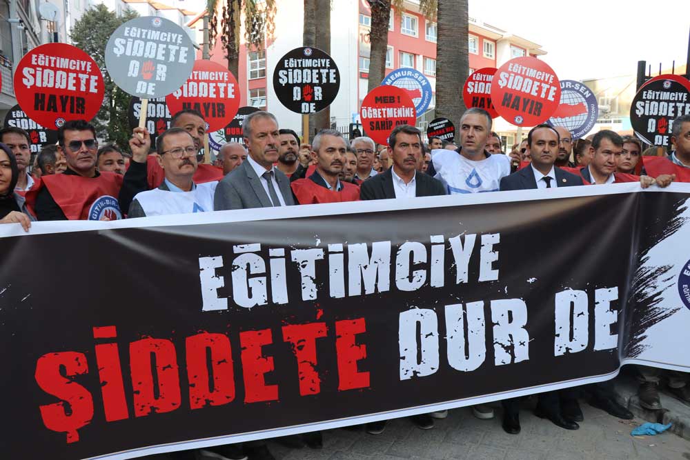 Denizli Kantincinin Oglu Okul Muduru Fevzi Ozmen1