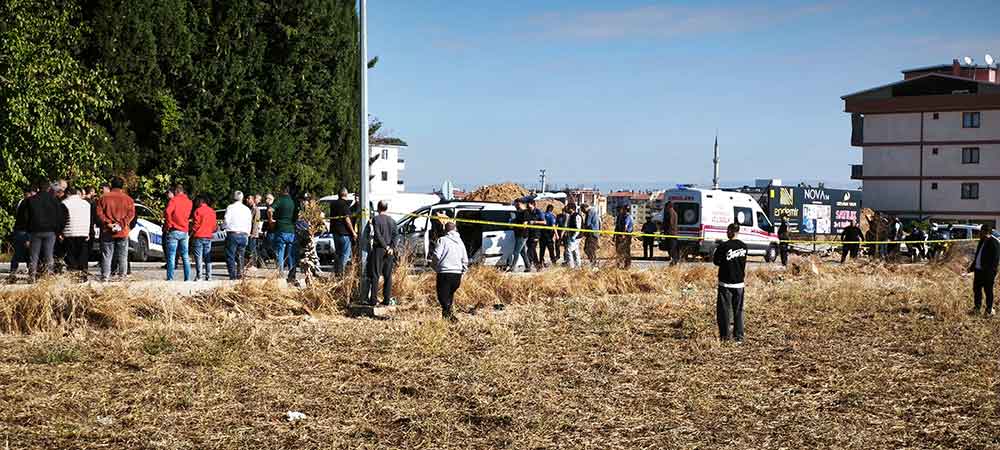 Denizlide Araca Silahli Saldiri 1 Olu 1 Yarali 1