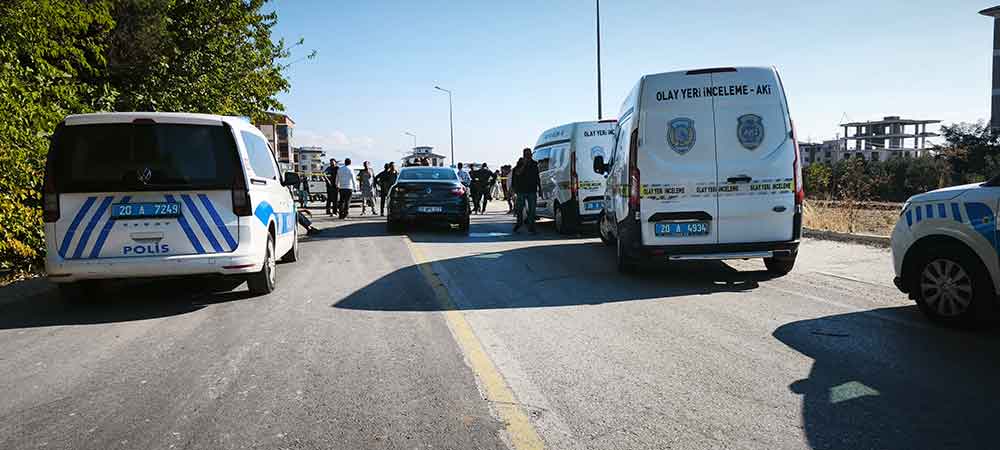 Denizlide Araca Silahli Saldiri 1 Olu 1 Yarali 2