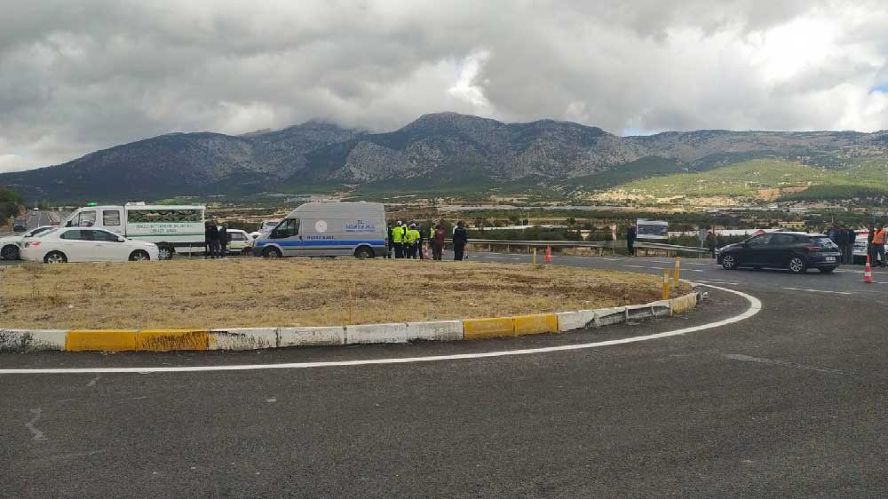 Denizlide Kontrolsuz Kavsakta Olumlu Kaza 1