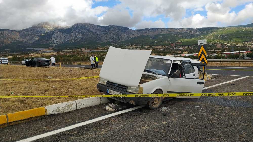 Denizlide Kontrolsuz Kavsakta Olumlu Kaza 2