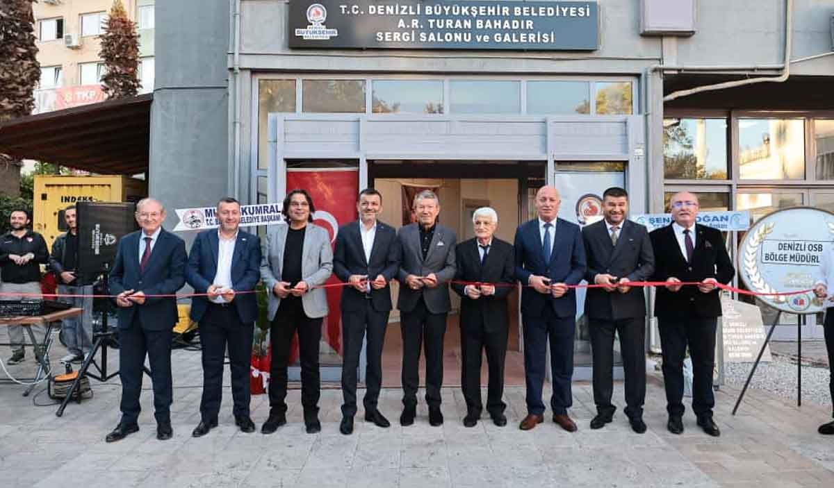 Denizlide Minyatur Dokuma Tezgahlari Sergisi Sanatseverlerle Bulustu 3