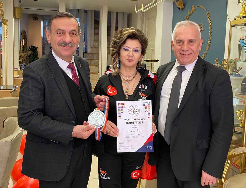 Denizlili Kadin Kuafor Ingilterede Dunya 2Si Oldu 2