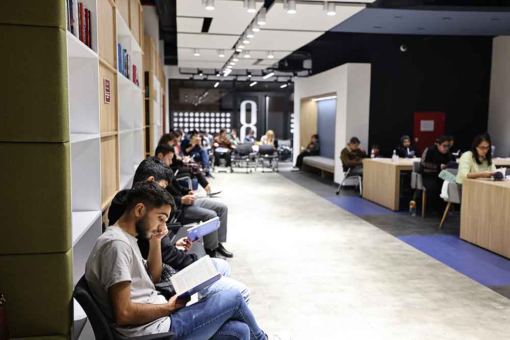 Kitap Tutkunlari Cumhuriyetin 102 Yilinda Bir Araya Geldi 2